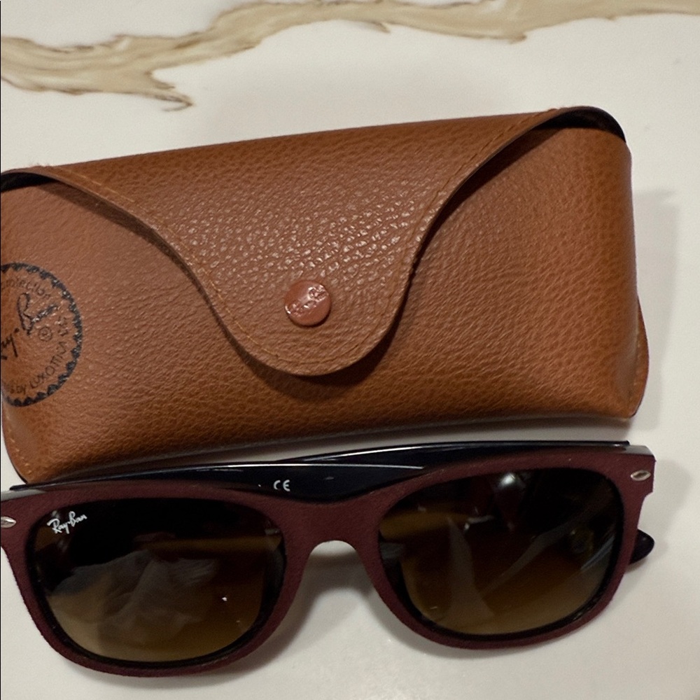 Ray-Ban Burgundy Sunglasses with Brown Case RB2132-F